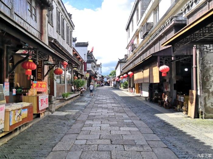 小魔仙跳舞